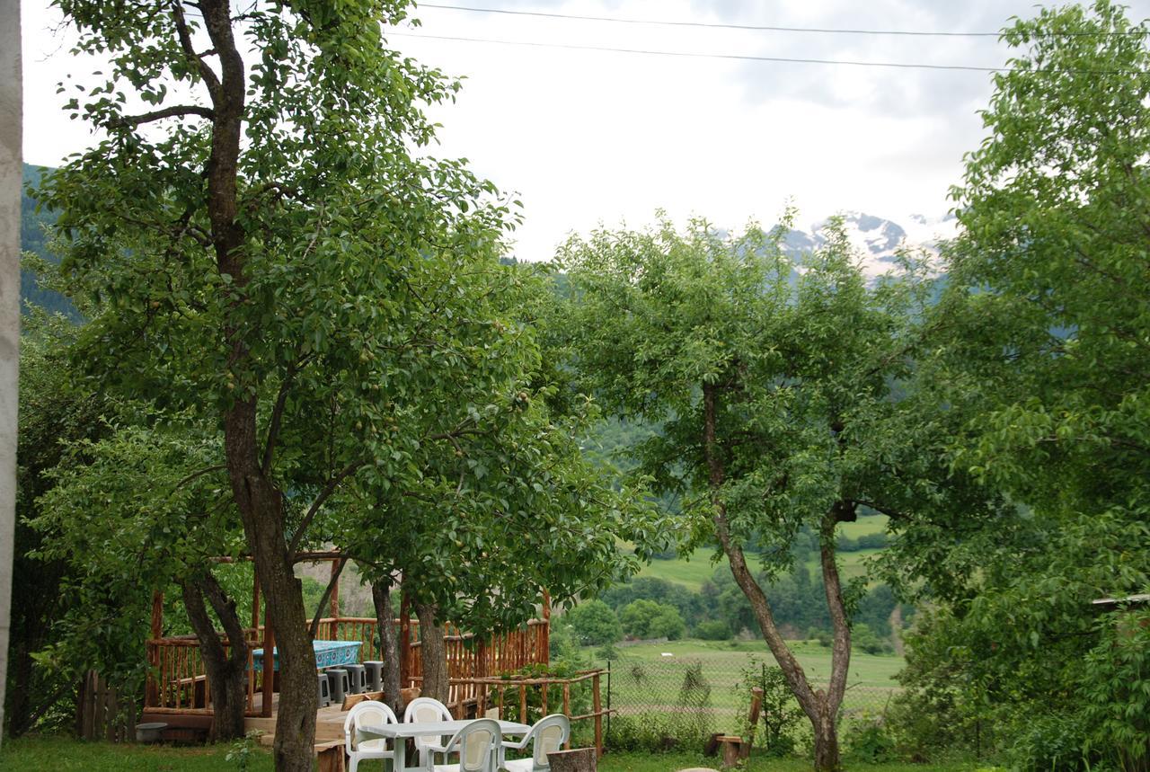 Laila Guest House Mestia Exterior photo