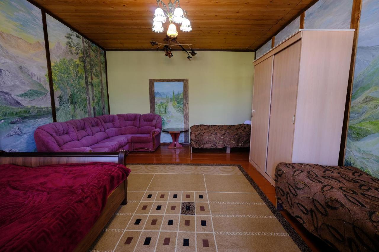 Laila Guest House Mestia Exterior photo