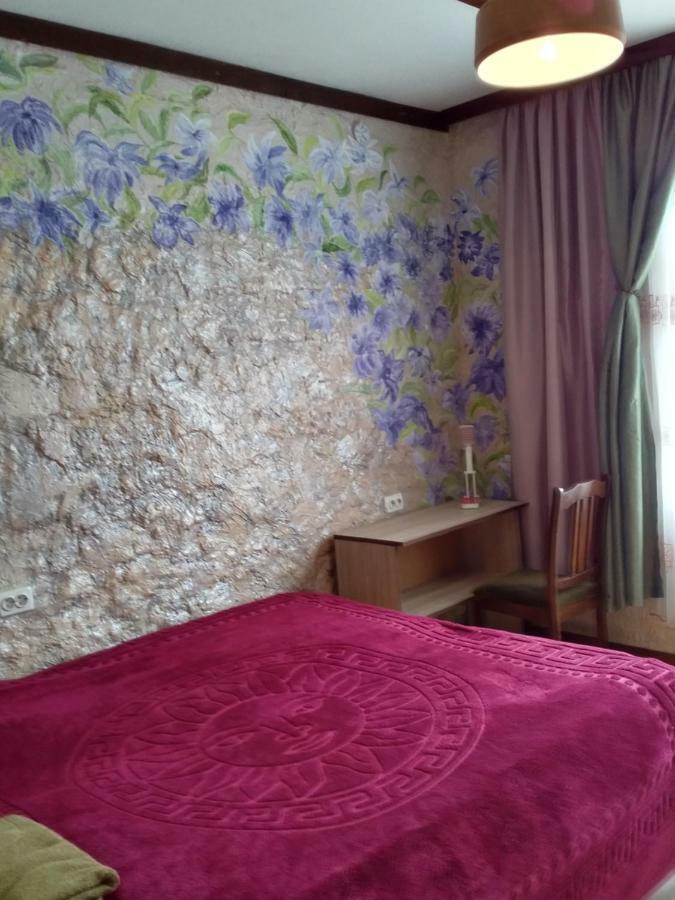 Laila Guest House Mestia Exterior photo